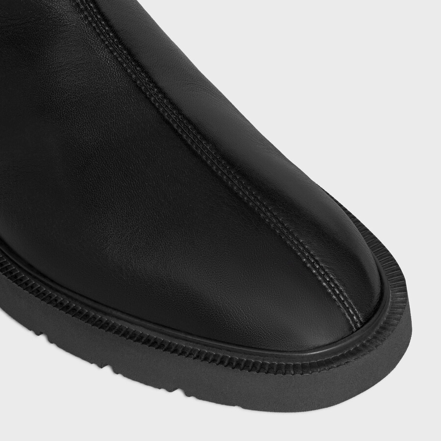 flow zipped boot in stretch lambskin