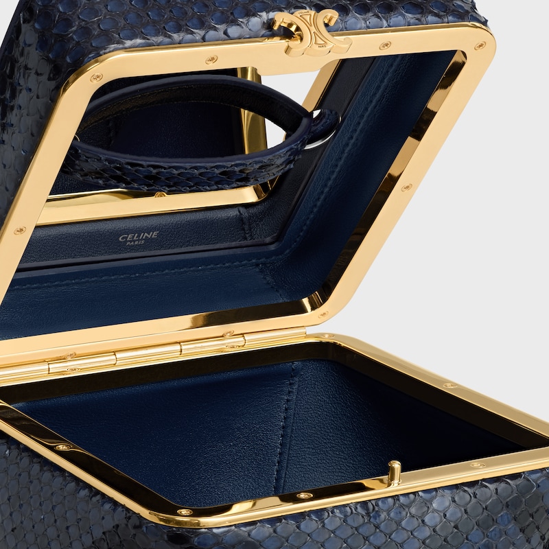 small triomphe frame in python